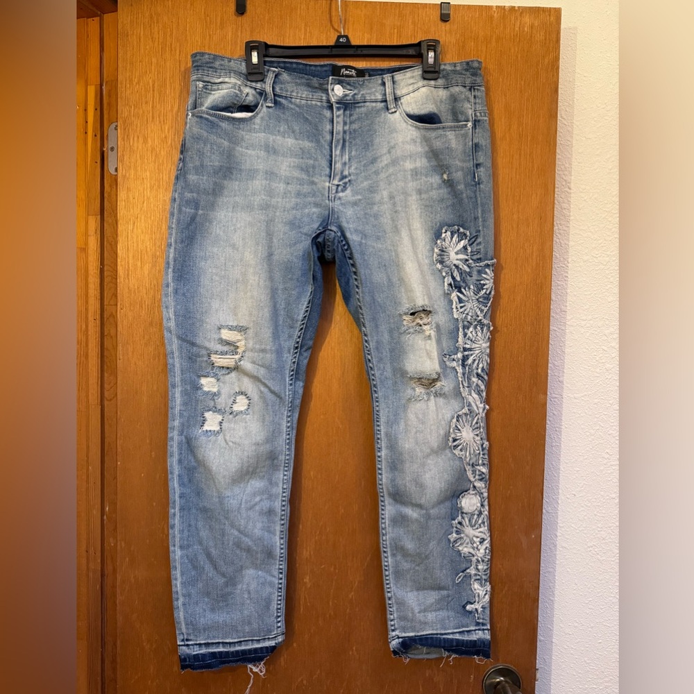 Nanette Lepore Thompson Boyfriend distressed floral jeans size 12